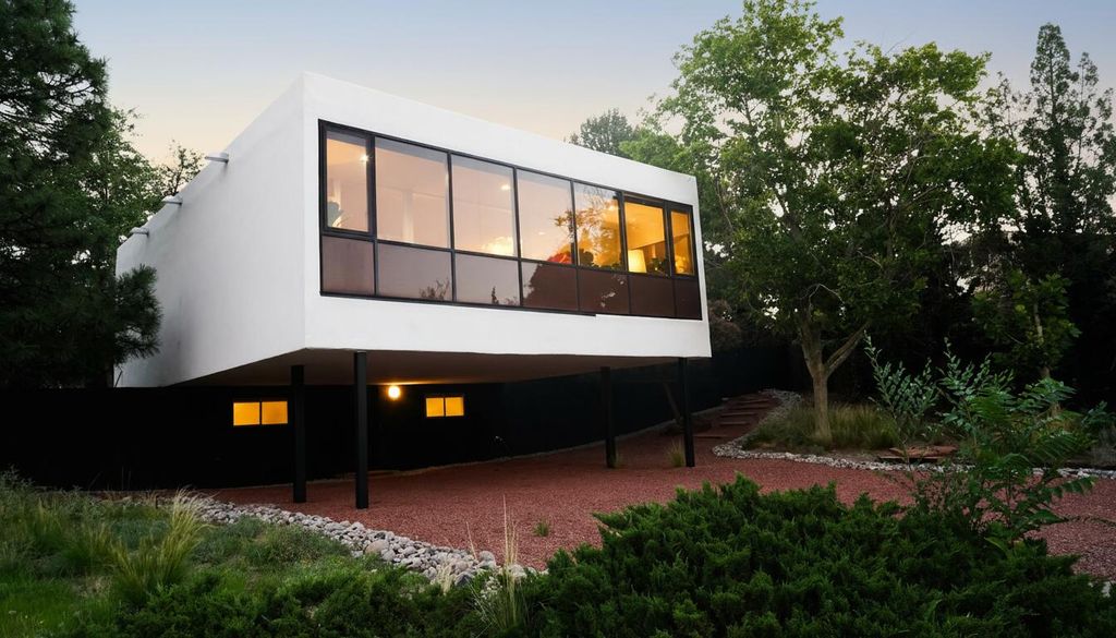 1731 Notre Dame Drive NE, Albuquerque, NM 87106