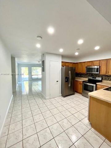 5650 NE 17th Ter 5650, Fort Lauderdale, FL 33334