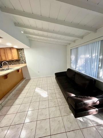 5650 NE 17th Ter 5650, Fort Lauderdale, FL 33334