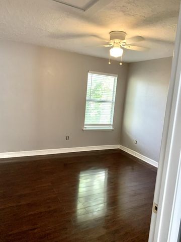 106 Land Grant Court, Richmond, TX 77406