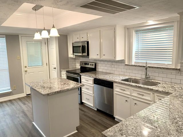 106 Land Grant Court, Richmond, TX 77406