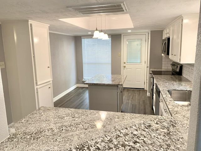 106 Land Grant Court, Richmond, TX 77406