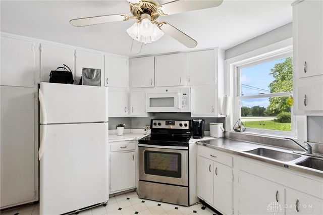 8881 N US-42, Waynesville, OH 45068