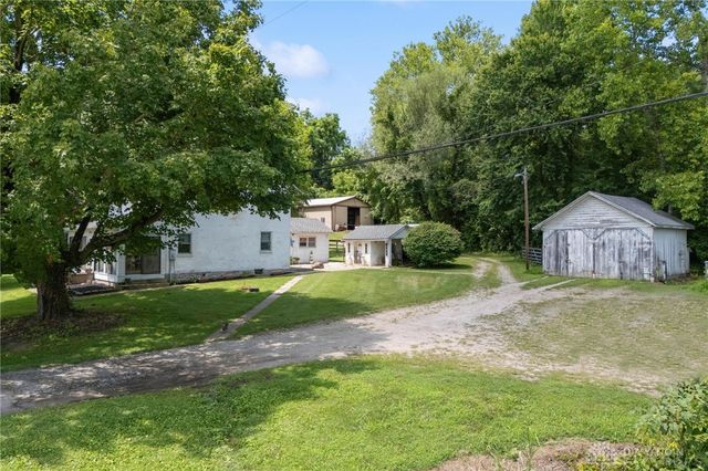 8881 N US-42, Waynesville, OH 45068