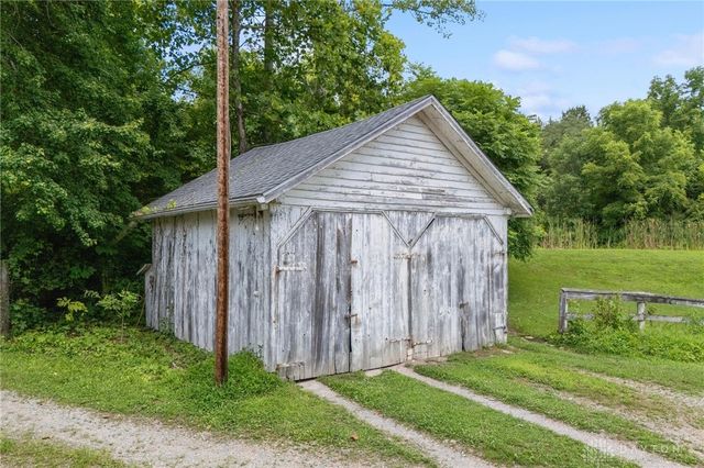 8881 N US-42, Waynesville, OH 45068