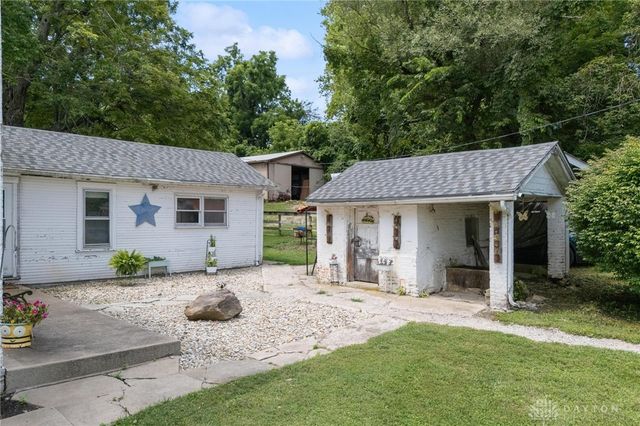 8881 N US-42, Waynesville, OH 45068