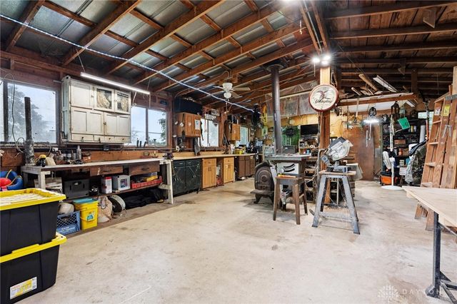 8881 N US-42, Waynesville, OH 45068