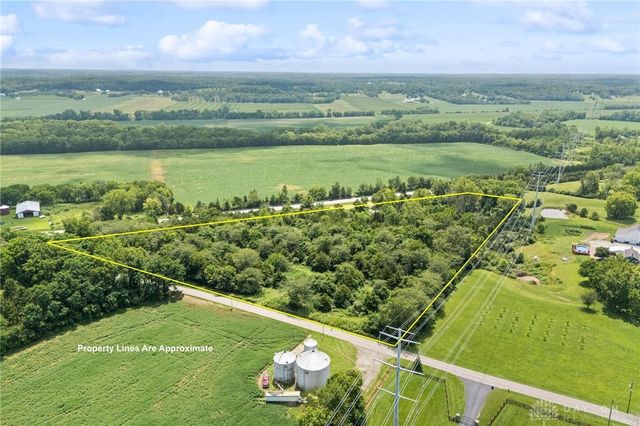 8881 N US-42, Waynesville, OH 45068