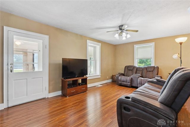 8881 N US-42, Waynesville, OH 45068