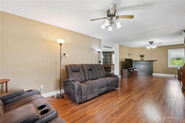 8881 N US-42, Waynesville, OH 45068