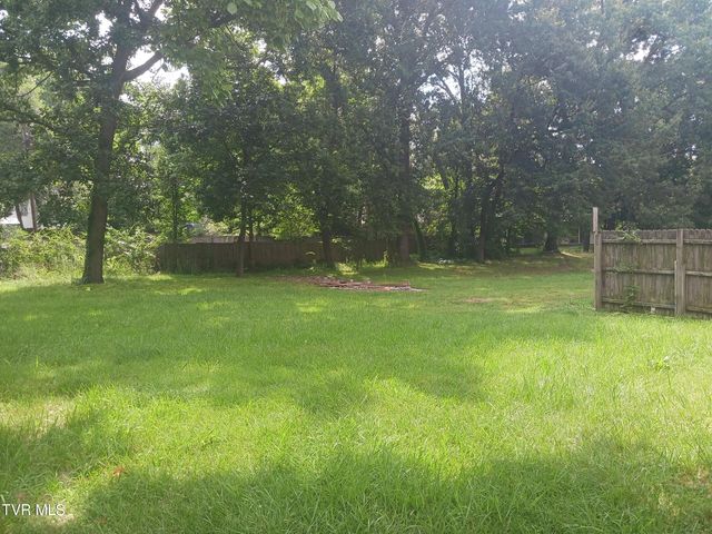 2040 Sherwood Road, Kingsport, TN 37664