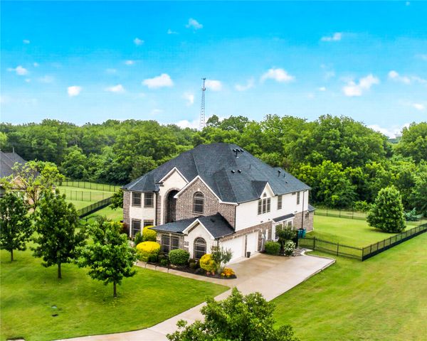 145 Las Colinas Trail, Cross Roads, TX 76227
