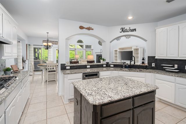 145 Las Colinas Trail, Cross Roads, TX 76227