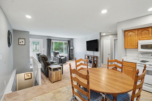 611 Bunny Run Boulevard, Orion Charter Township, MI 48362
