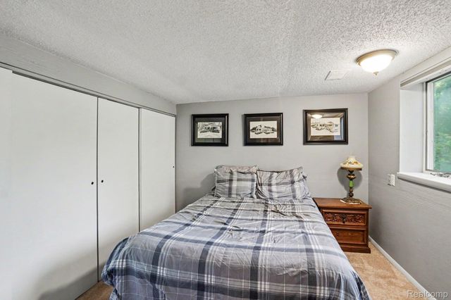 611 Bunny Run Boulevard, Orion Charter Township, MI 48362