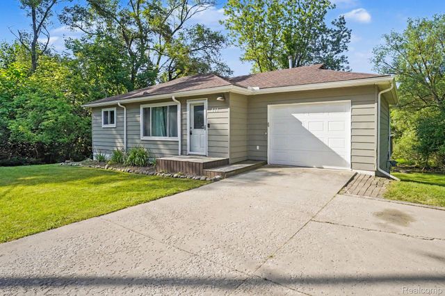 611 Bunny Run Boulevard, Orion Charter Township, MI 48362