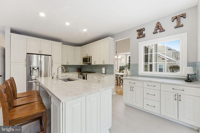 15450 EAGLE TAVERN LN, Centreville, VA 20120