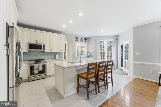 15450 EAGLE TAVERN LN, Centreville, VA 20120