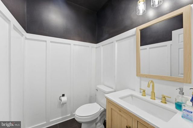 15450 EAGLE TAVERN LN, Centreville, VA 20120