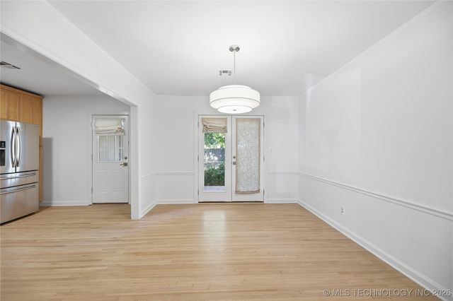 2537 E 18th Street, Tulsa, OK 74104