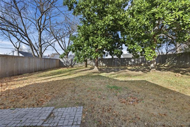 2537 E 18th Street, Tulsa, OK 74104