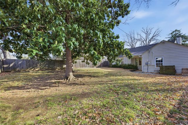 2537 E 18th Street, Tulsa, OK 74104