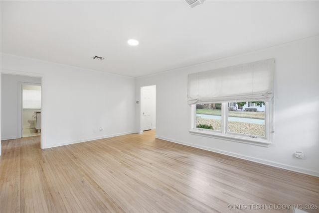 2537 E 18th Street, Tulsa, OK 74104