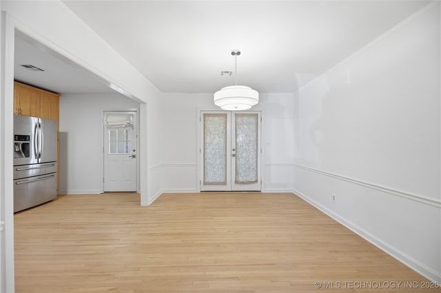 2537 E 18th Street, Tulsa, OK 74104