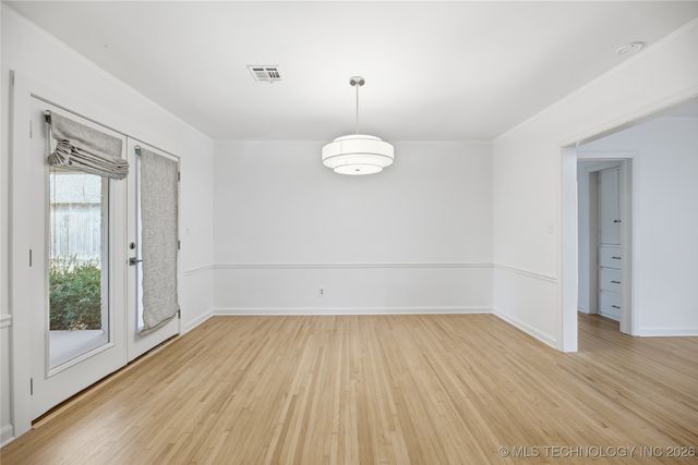 2537 E 18th Street, Tulsa, OK 74104