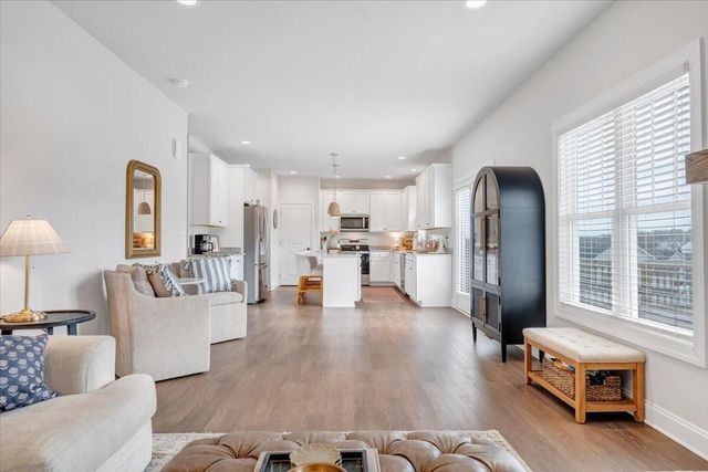 2287 Foxfield LN, Salem, VA 24153