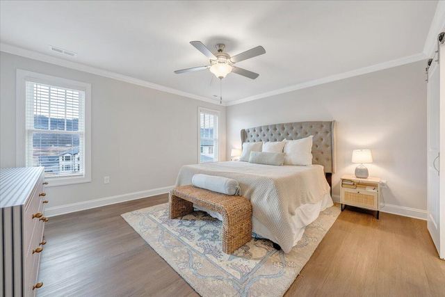 2287 Foxfield LN, Salem, VA 24153