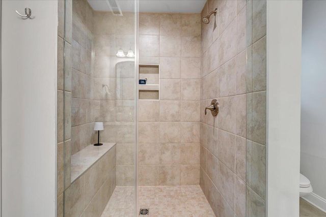 2287 Foxfield LN, Salem, VA 24153