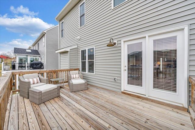 2287 Foxfield LN, Salem, VA 24153