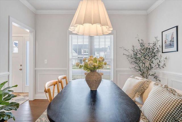 2287 Foxfield LN, Salem, VA 24153