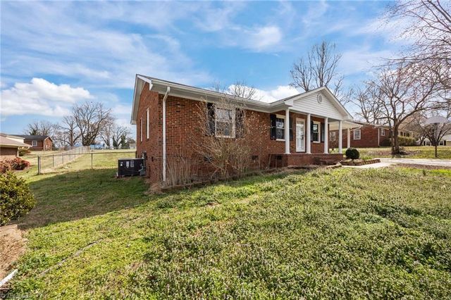 1714 Fairview Street, Burlington, NC 27215