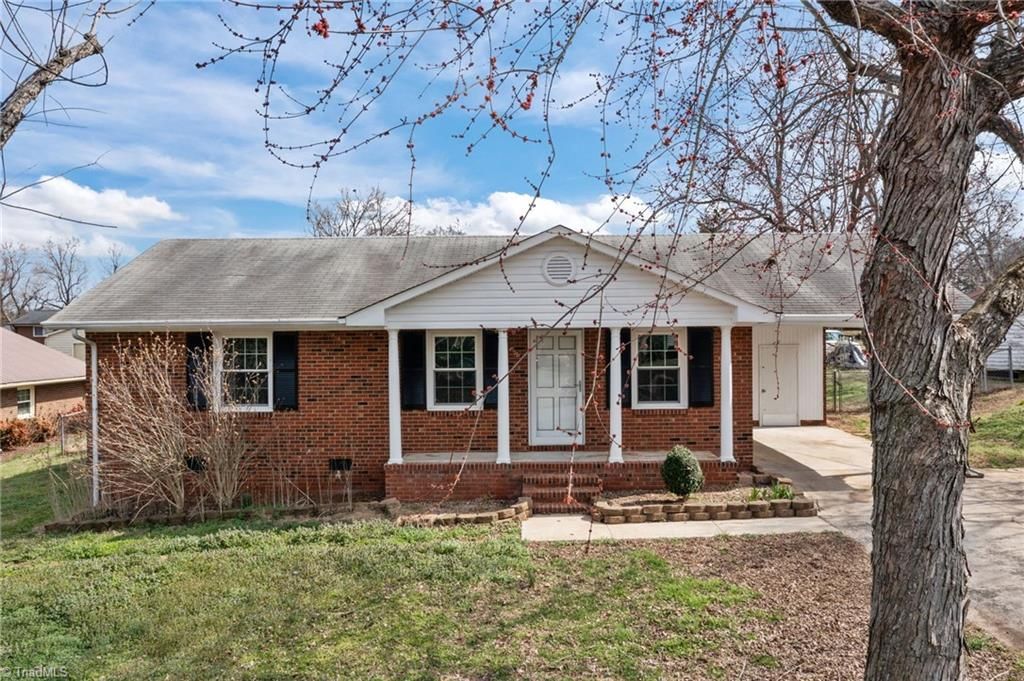 1714 Fairview Street, Burlington, NC 27215