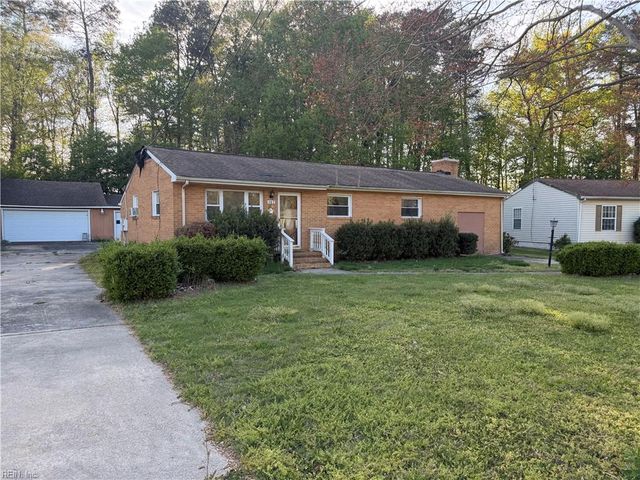 107 Carver PL, Yorktown, VA 23692