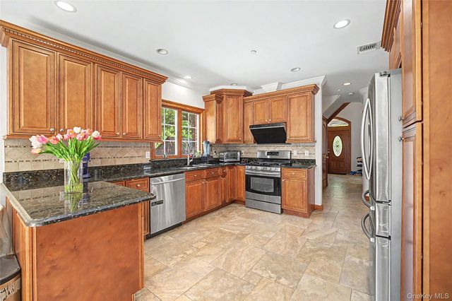 246-12 Cambria Avenue, Little Neck, NY 11362