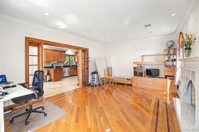 246-12 Cambria Avenue, Little Neck, NY 11362