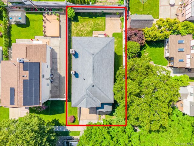 246-12 Cambria Avenue, Little Neck, NY 11362