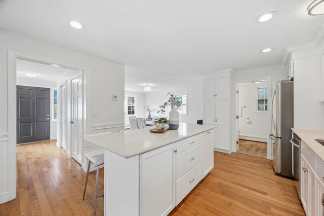 31 Ellison Park, Waltham, MA 02452