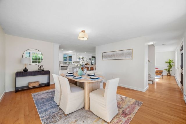31 Ellison Park, Waltham, MA 02452