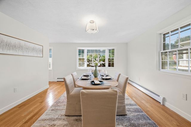 31 Ellison Park, Waltham, MA 02452