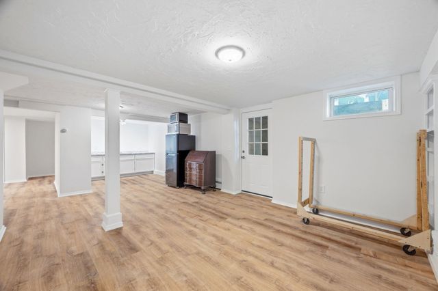 31 Ellison Park, Waltham, MA 02452
