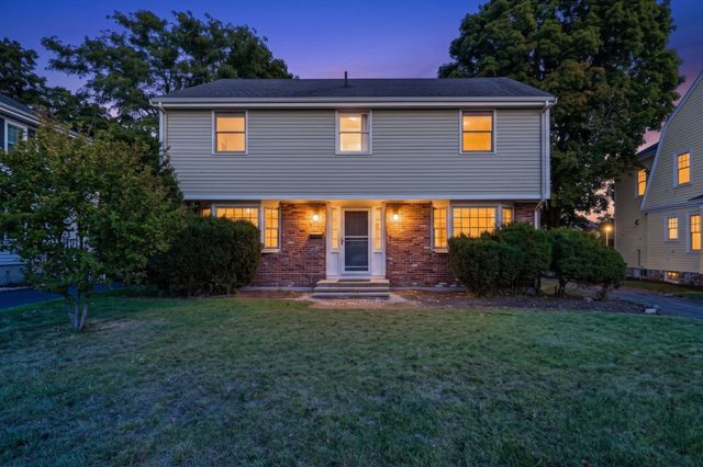 31 Ellison Park, Waltham, MA 02452
