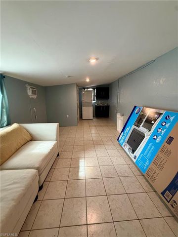 27790 Imperial PKWY, Bonita Springs, FL 34135