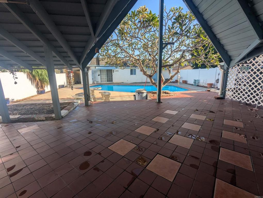 1219 Chalcedony, San Diego, CA 92109 — exterior