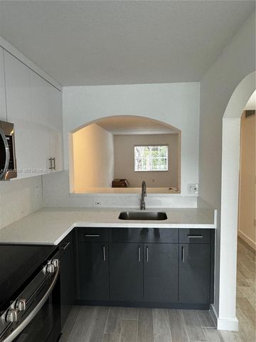 2650 SE 12th Pl 105, Homestead, FL 33035