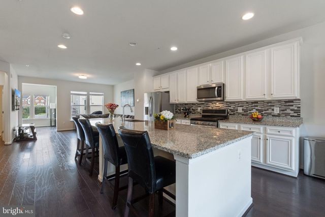 7813 BAKERS CREEK LN, Hanover, MD 21076