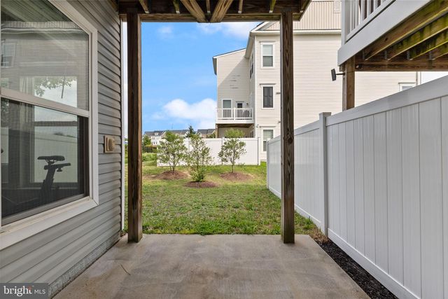 7813 BAKERS CREEK LN, Hanover, MD 21076